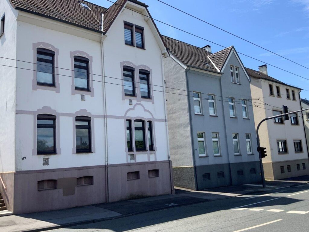 Vorderhaus (Mitte) mit 3 Wohneinheiten