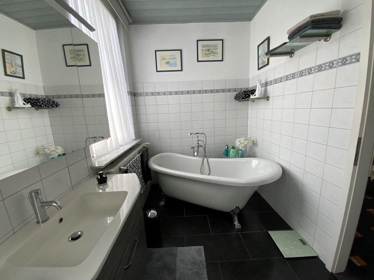 Wannenbad Hinterhaus